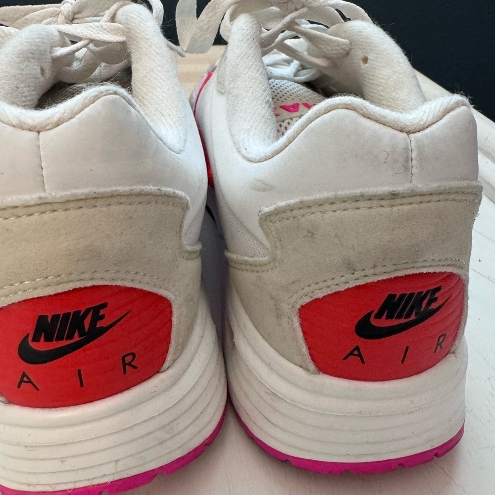 Nike Women's Air Max Solo White and Pink Sneakers - Picture 4 of 10